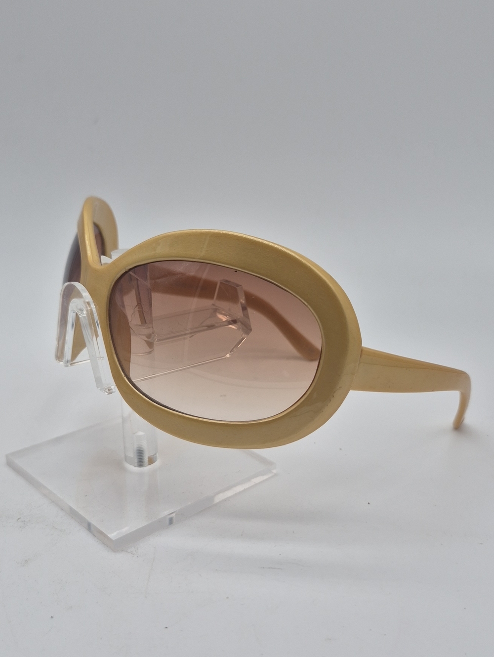 Oversized Beige/Gold Oval Frame Sunglasses for Women